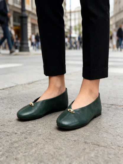 Luxury Metal Buckle Decoration Ballet Flats Women Green Leather Ballet Sneakers Light Soft Sole Comfortable Loafers for Ladies