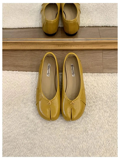 Spring Split Toe Women Ballet Flats Fashion Tabi Shoes Causal Slip On Loafer Ladies Pleated Leather Espadrilles Zapatillas Mujer